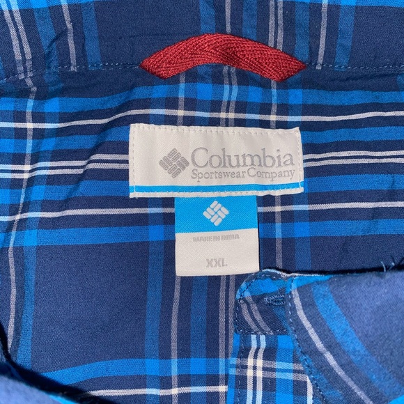 Columbia blue button down. Size 2XL - Picture 5 of 5